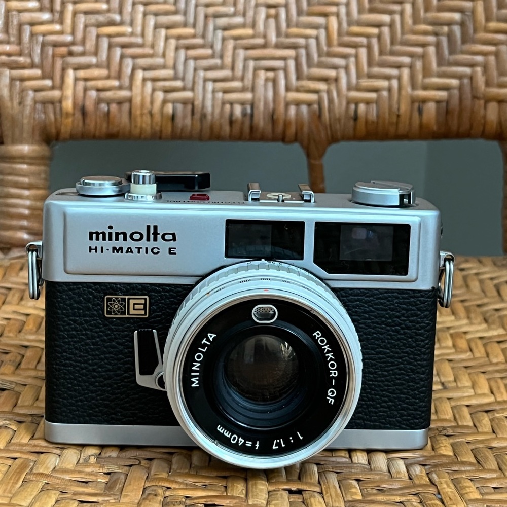 minolta hi-matic e film camera